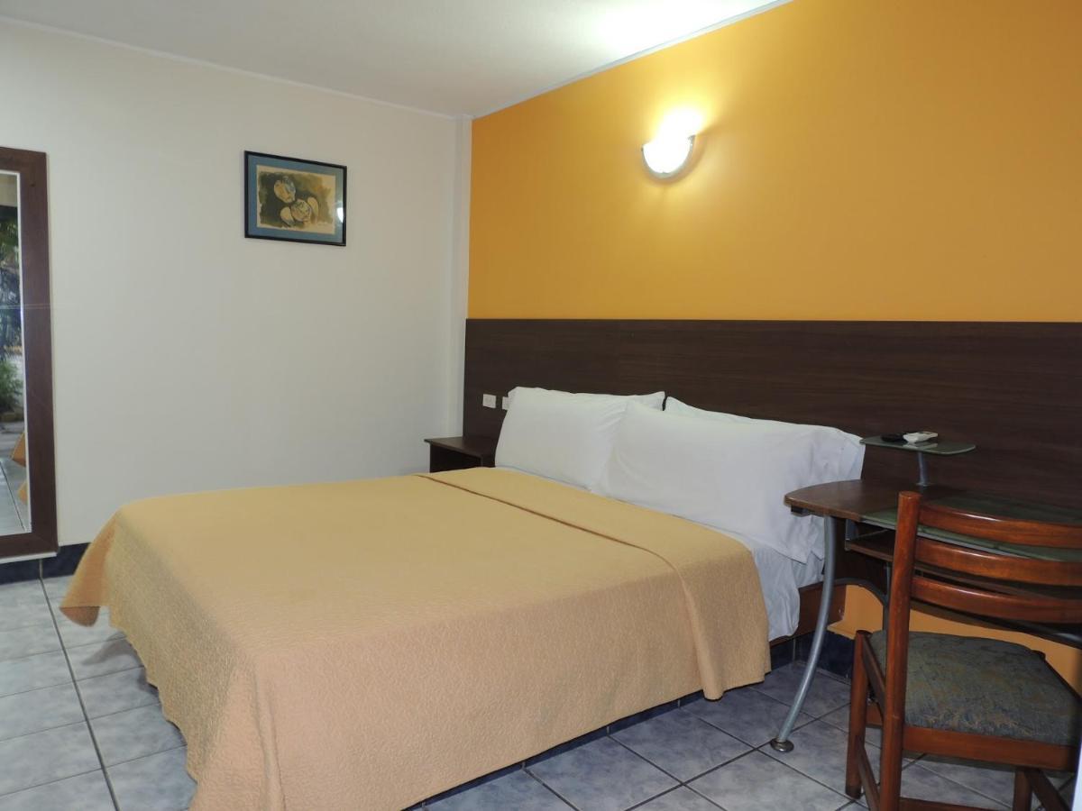 Hotel Club Del Sol Atacames Eksteriør billede